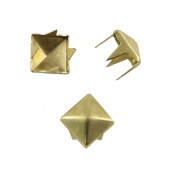 Пукля пирамида 8*8 мм золото с шипами